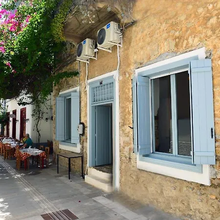 Margietta'S Suites Nafplio Exterior photo